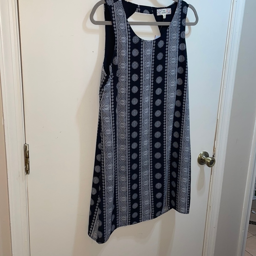 NWT Pink Republic Juniors patterned flowy dress
